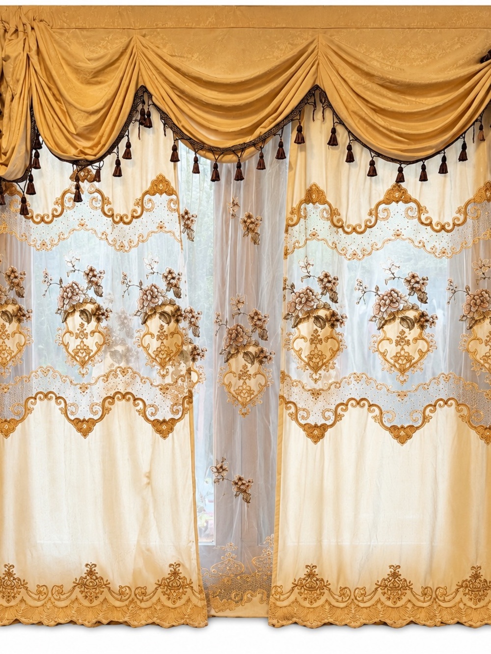 Complete Set of 4 Luxurious Gold Embroidered Curtains – In Very Good Condition